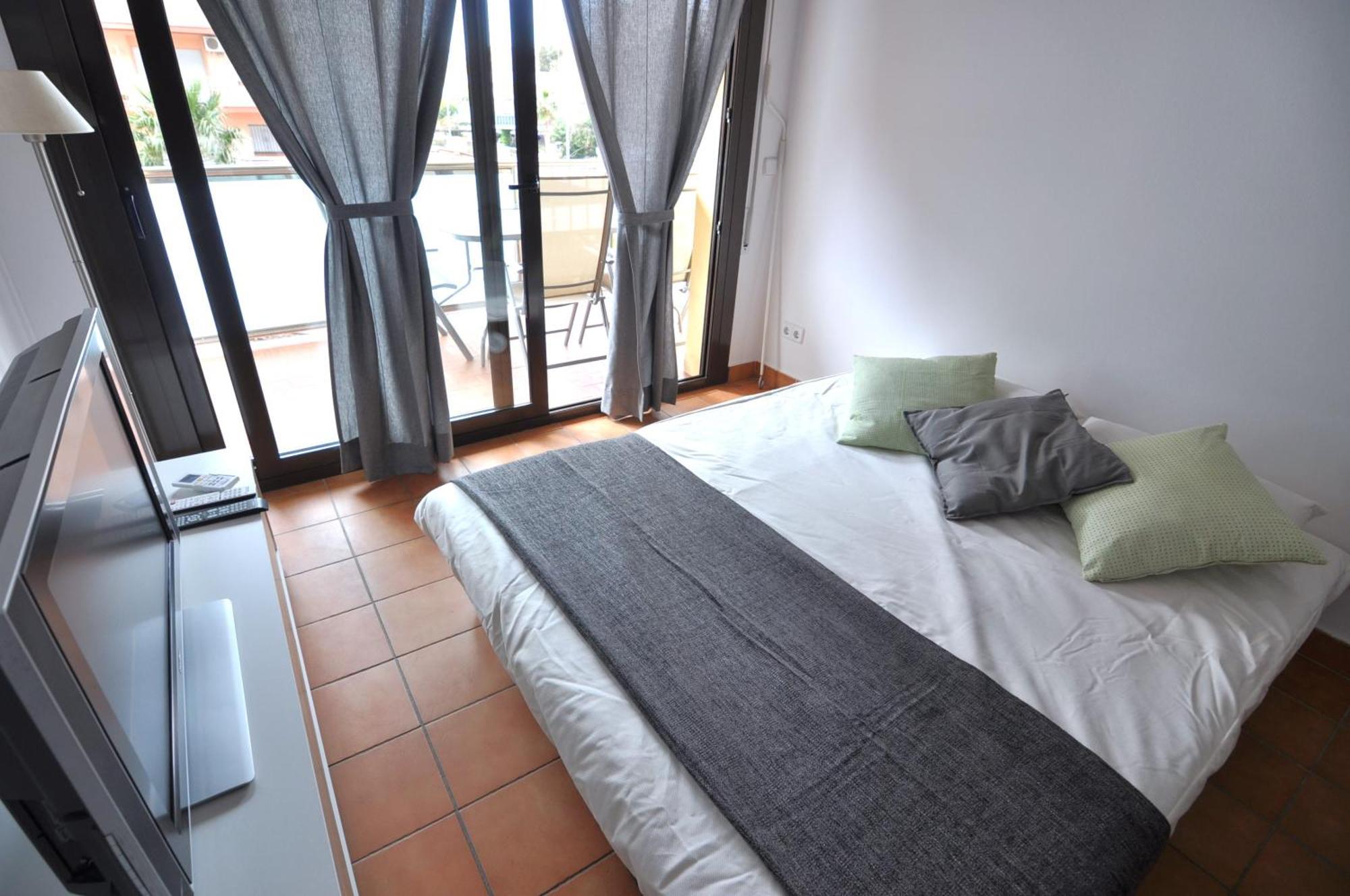 Rnet - Ii - 2-9 Appartement Roses